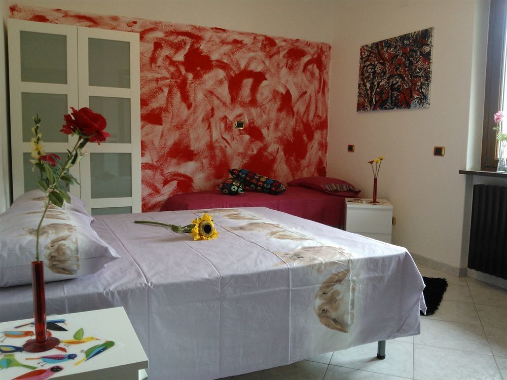 Affittacamere Valchiavenna - Foresteria Lombarda Con Parcheggio Privato Sul Posto! Apprezzata Gestione Familiare Dal 2012, Qualita-Prezzo Top! "Guest-House With Private Parking On Site! Appreciated Family Management Since 2012, Quality-Price Top!" Exterior foto