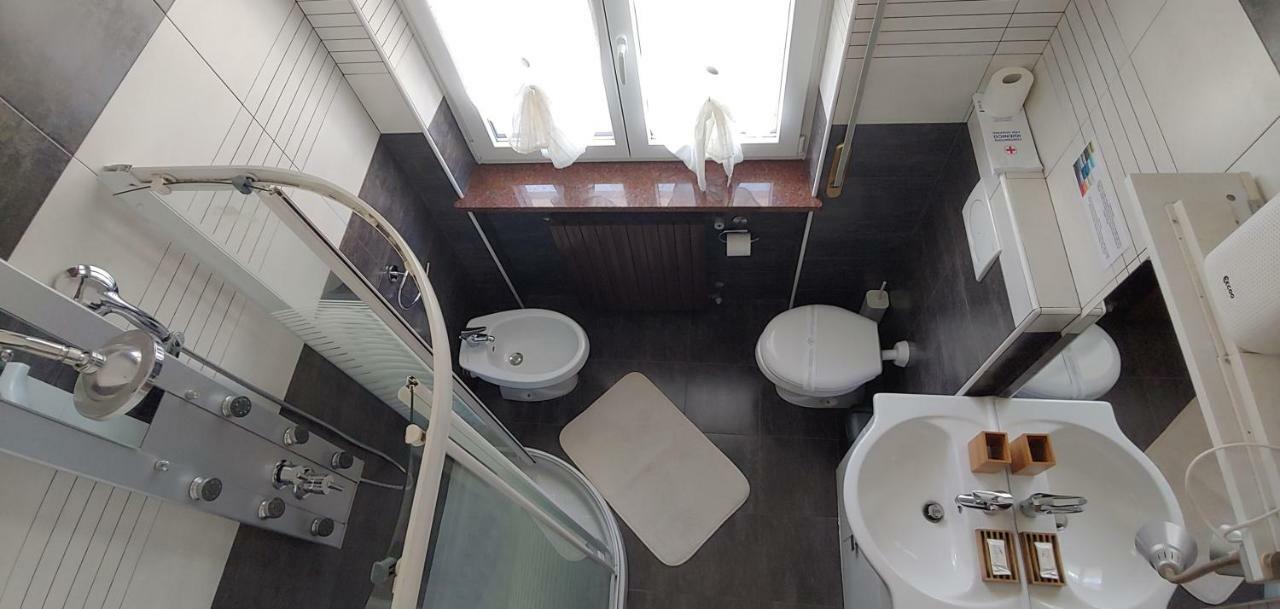 Affittacamere Valchiavenna - Foresteria Lombarda Con Parcheggio Privato Sul Posto! Apprezzata Gestione Familiare Dal 2012, Qualita-Prezzo Top! "Guest-House With Private Parking On Site! Appreciated Family Management Since 2012, Quality-Price Top!" Exterior foto